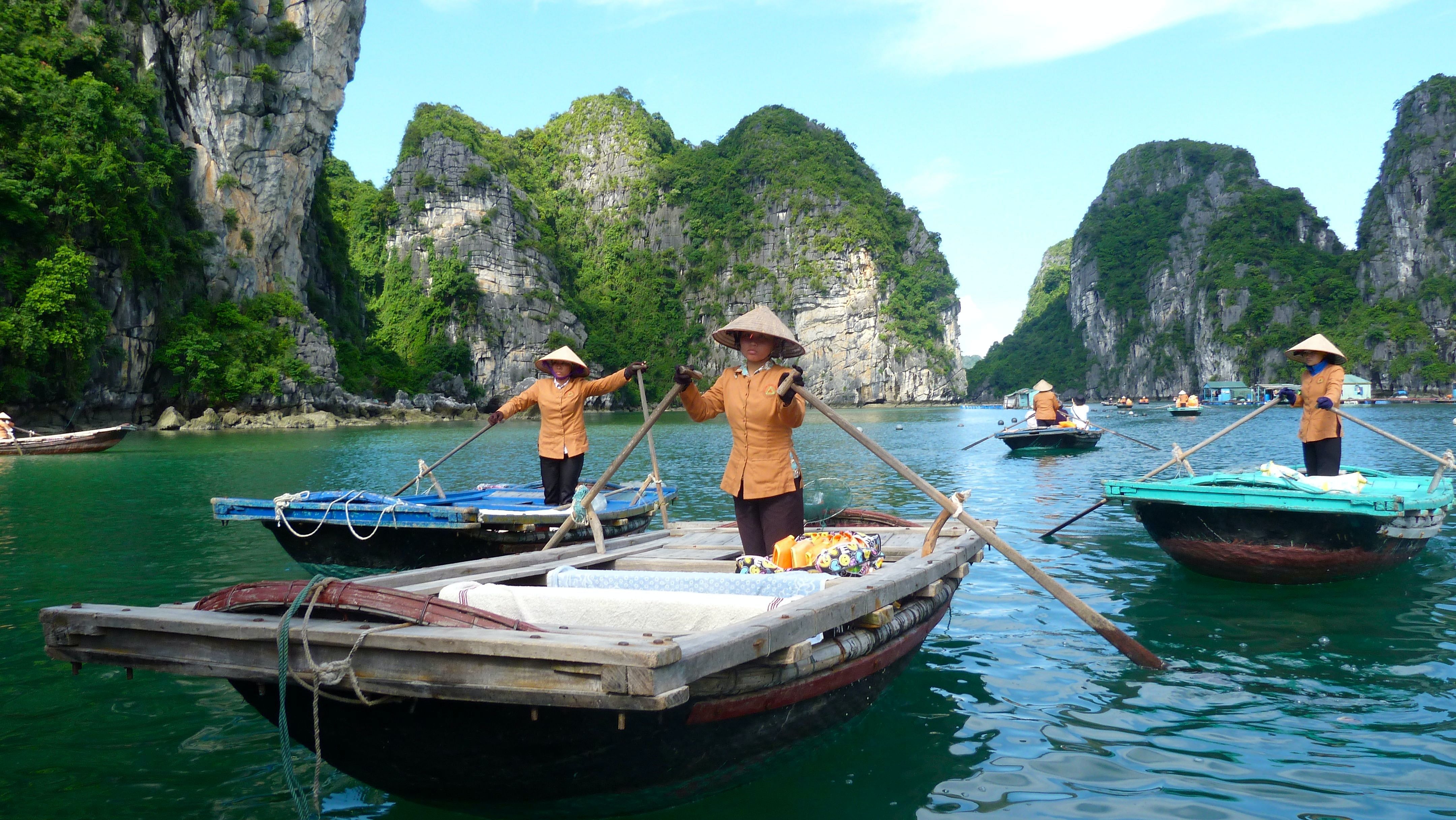 Vietnam Vegan Trip with Eunice | Rated V Food thumbnail