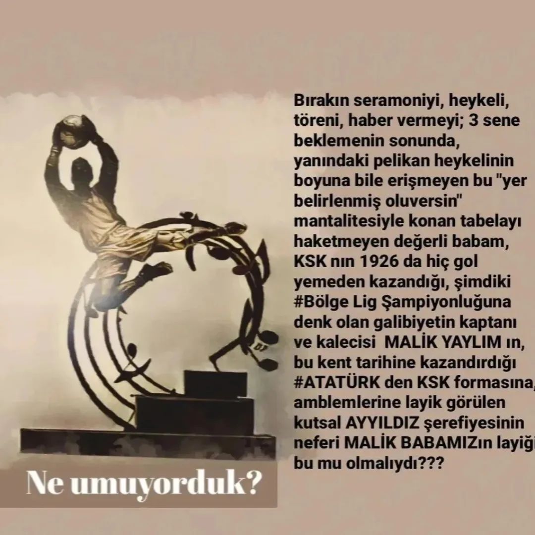 Bırakın seramoniyi, heykeli, töreni, haber vermeyi; 3 sene beklemenin sonunda, yanındaki pelikan heykelinin boyuna bile 