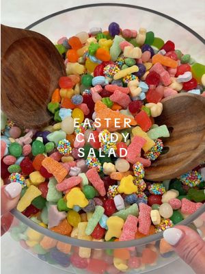 Let’s make a candy salad, Easter edition!! 💕🐰🥰 #candysalad#asmr#recipe#dessert#easterideas 