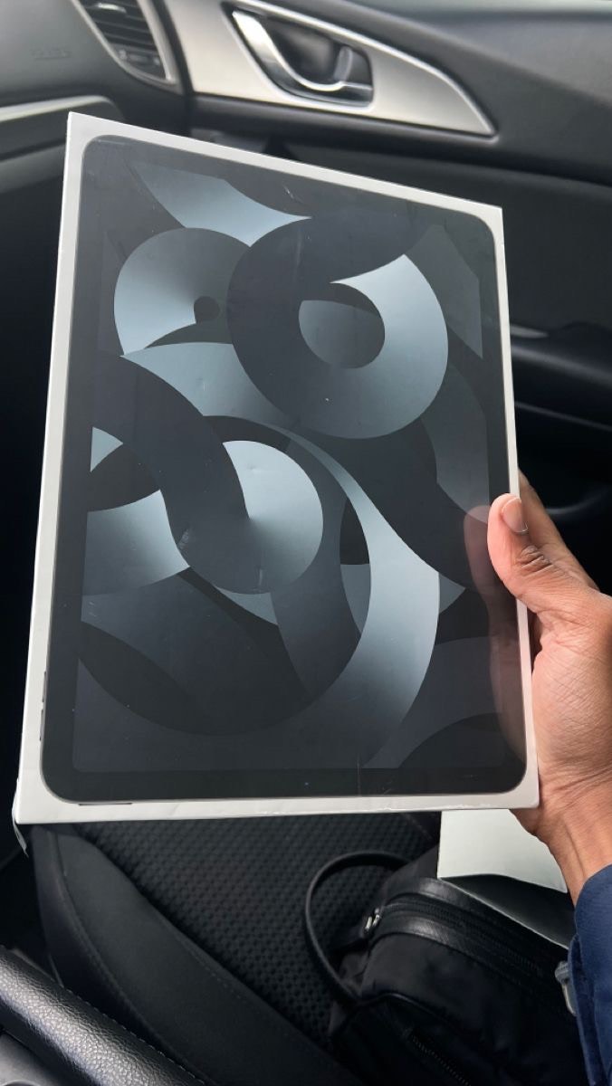 Mais um cliente que adquiriu seu iPad em nossa loja 😍

iPad Air 5• geração  M1 64 GB 

 Faça sua encomenda também 😉

#ap