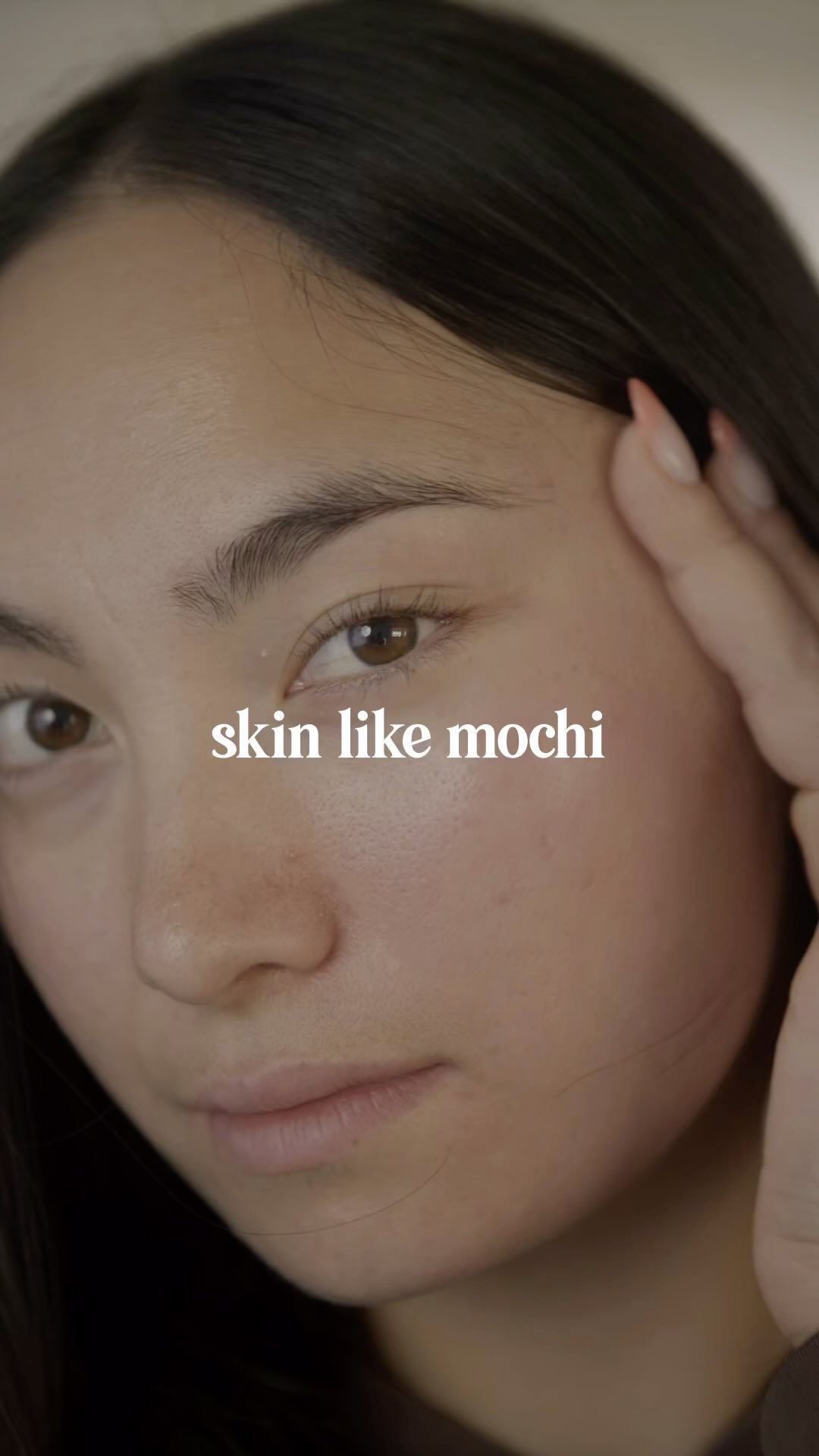 anyone else struggle with really dry skin in the winter? mochi mochi has been my saving grace in this super dry climate 