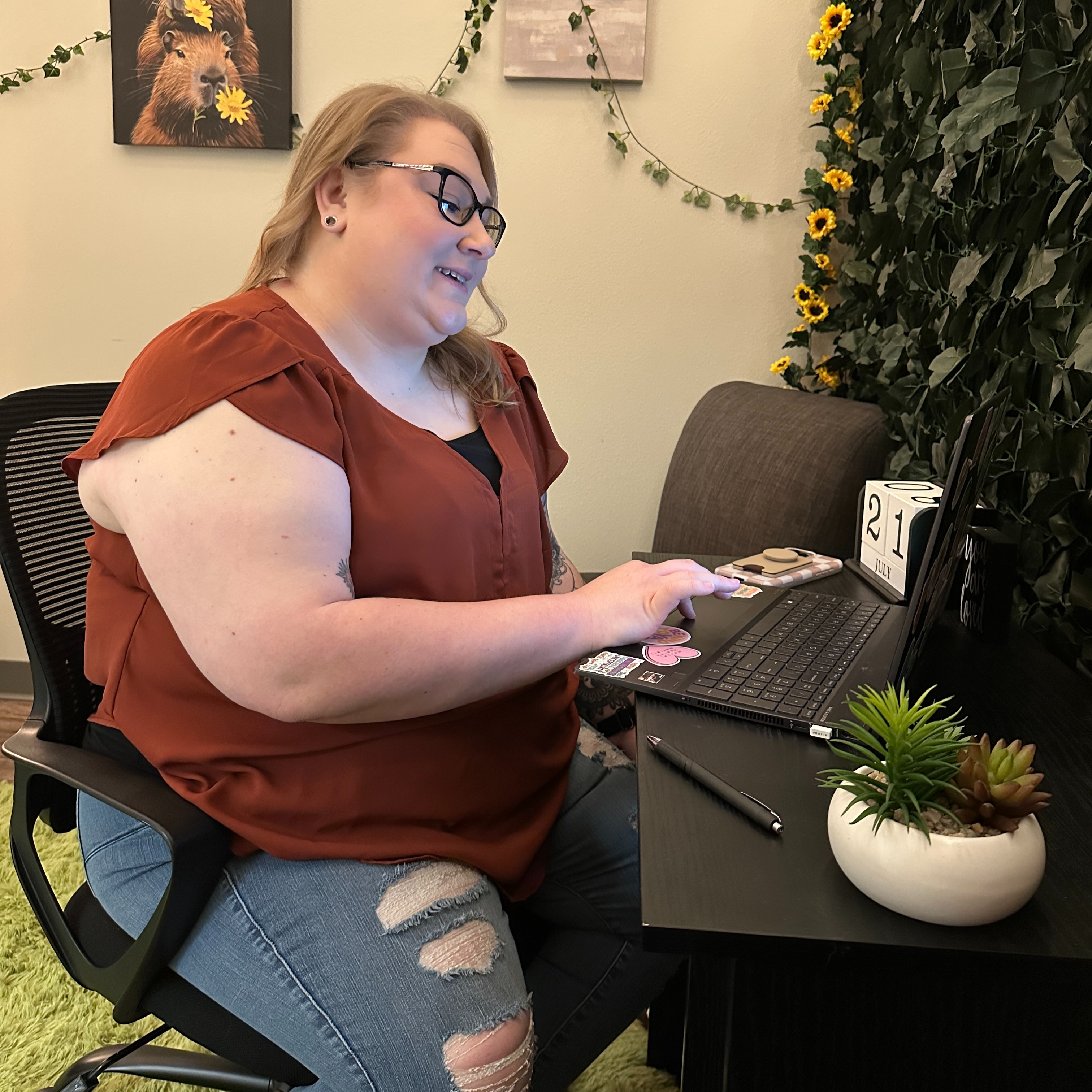 Join Hannah's New Virtual Therapy Group! thumbnail