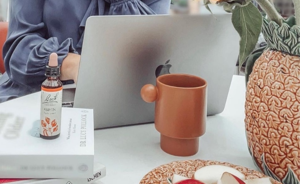 Επικοινώνησε μαζί μου! thumbnail