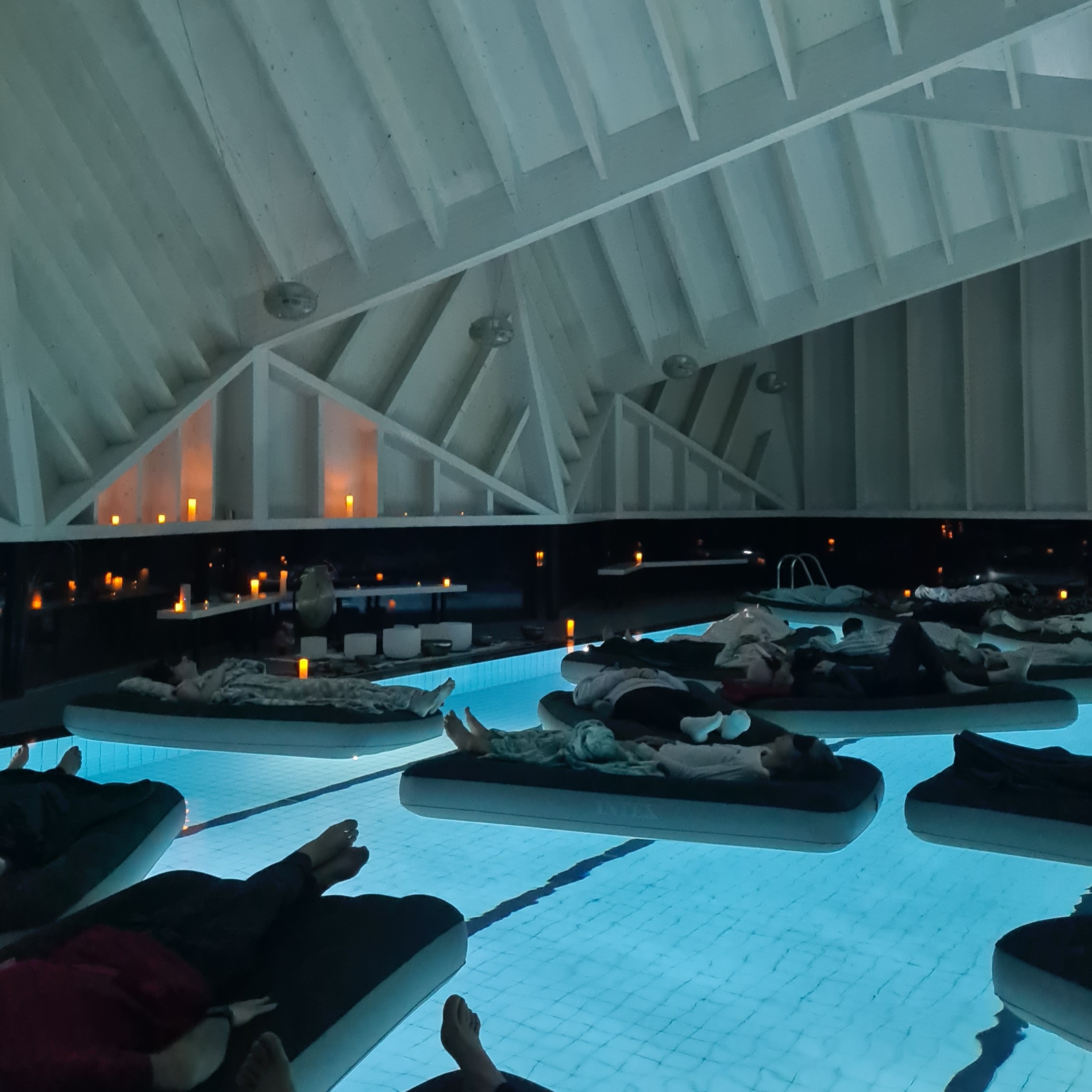 FLOATING SOUND BATHs - BEACONSFIELD - DECEMBER: fully booked  thumbnail