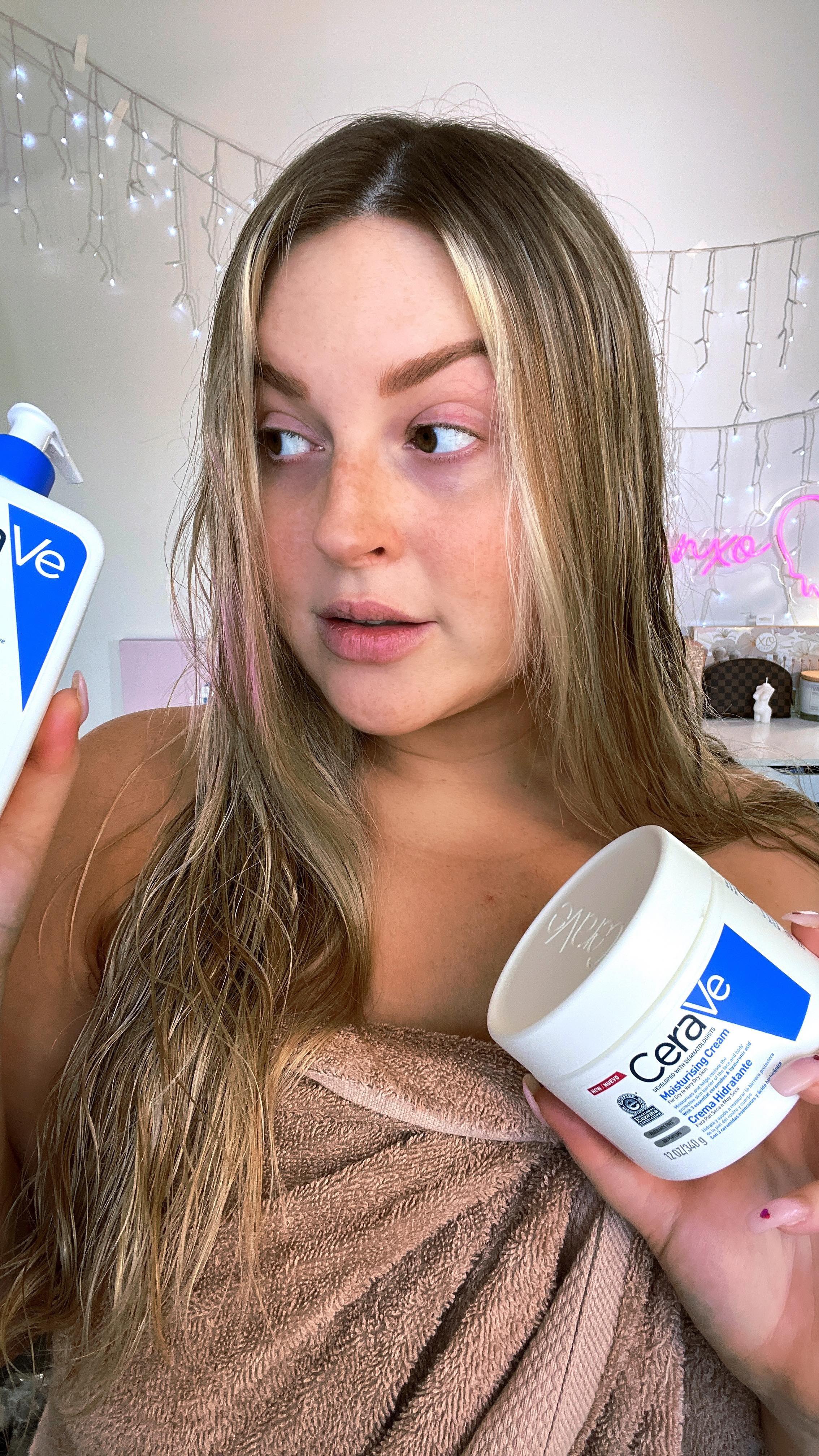 AD the hype is valid guys... the @cerave_aunz range is ✨ wonderful ✨ I have SUPER dry skin on my body and my face often 