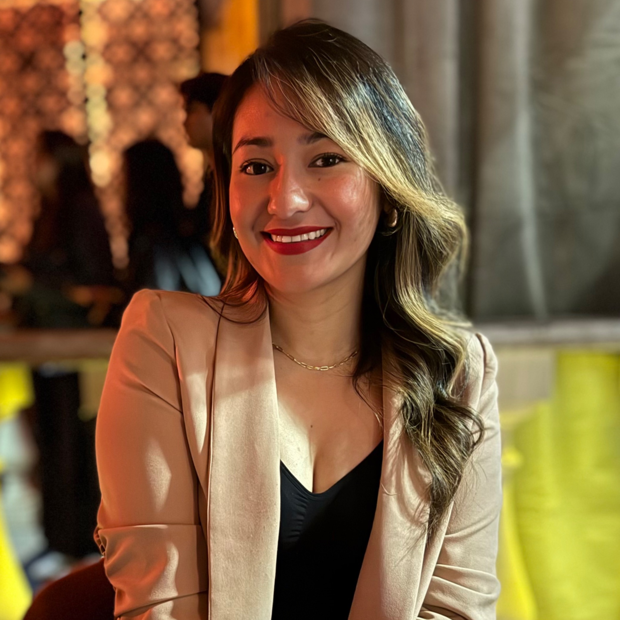 WIFE | FITNESS | STYLE | MOMPRENUER