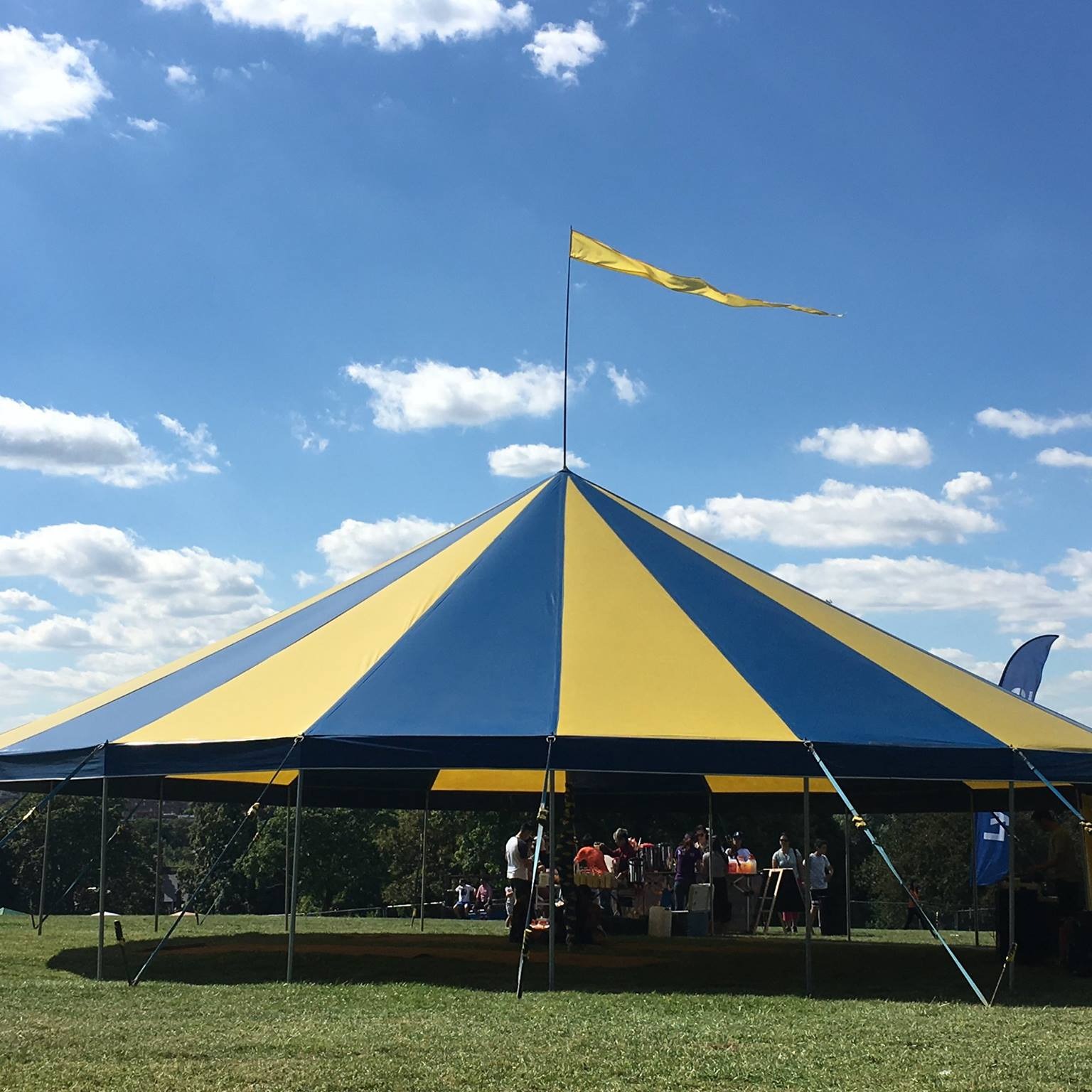 What Are the Benefits of Having a Circus Tent and Performances at Your Event? thumbnail