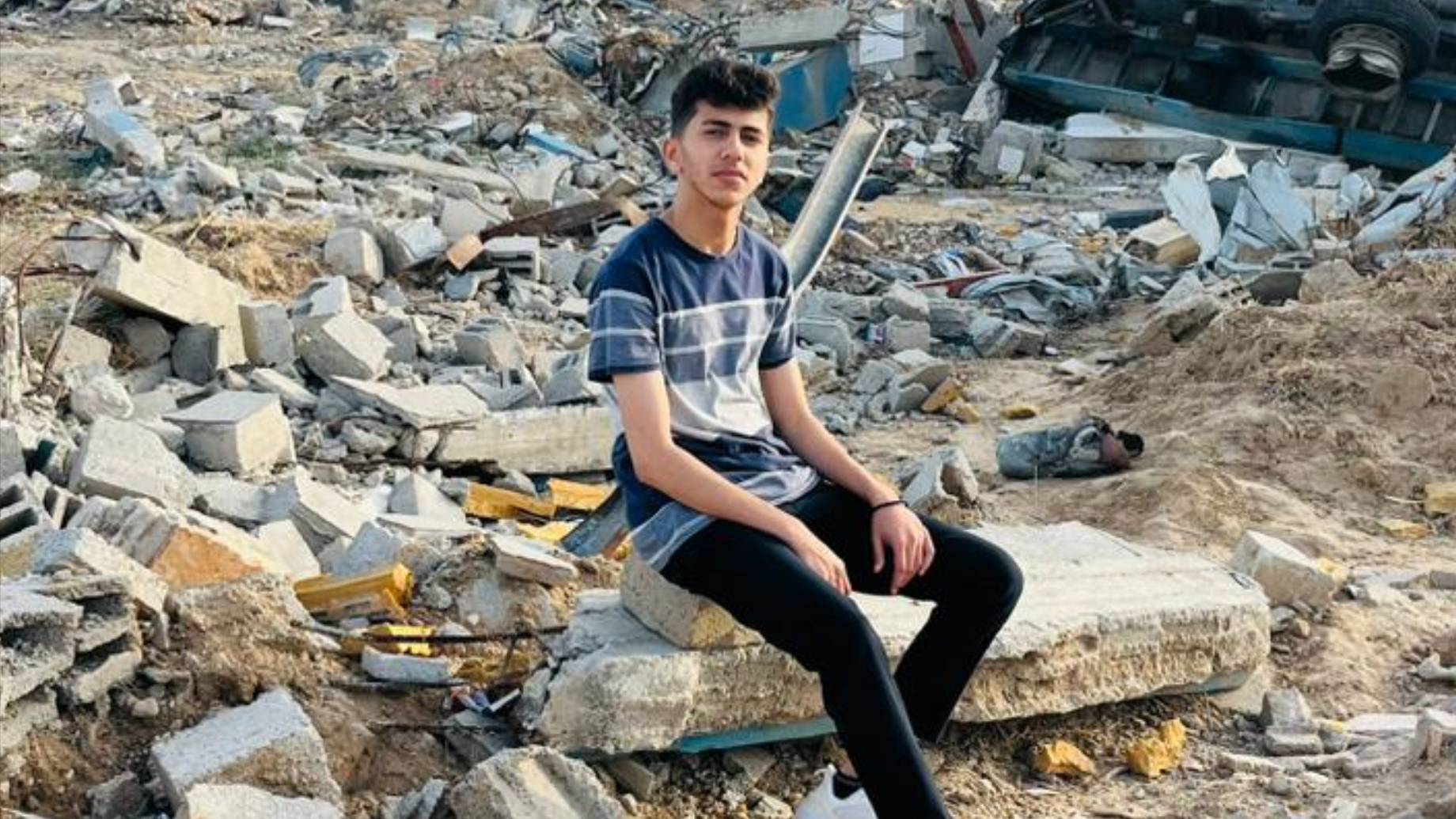 Abood  (1/2) : Help Abdulrahman survive in Gaza thumbnail