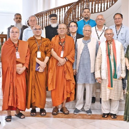 Buddhist Leaders Meet Bangladesh’s Chief Adviser Muhammad Yunus on Probarona Purnima thumbnail