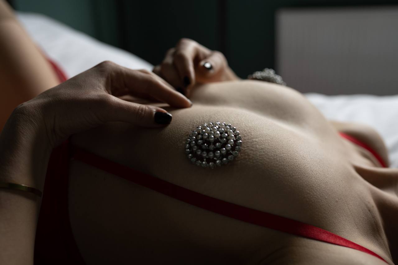View (nsfw) thumbnail