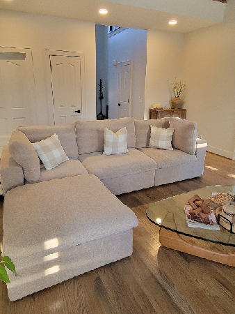 Atunus Modular Sofa  thumbnail