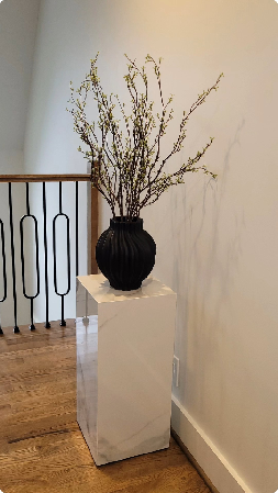 Hernest Vase thumbnail