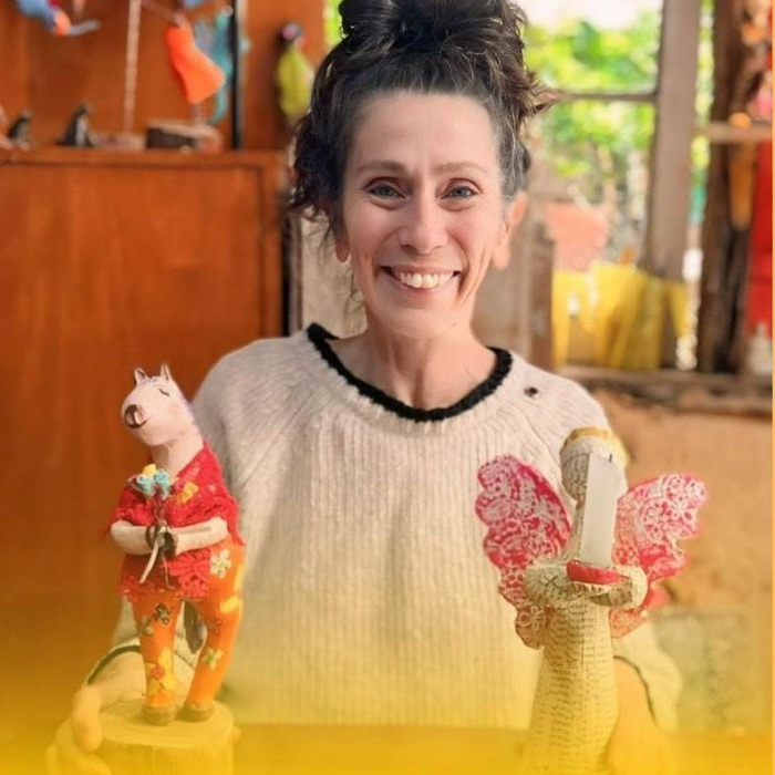 Academia do Papel Machê thumbnail