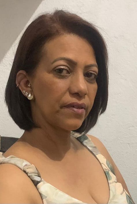 Rosangela π§π»ββοΈ Lash Designer/ Manicure/ Depiladora thumbnail