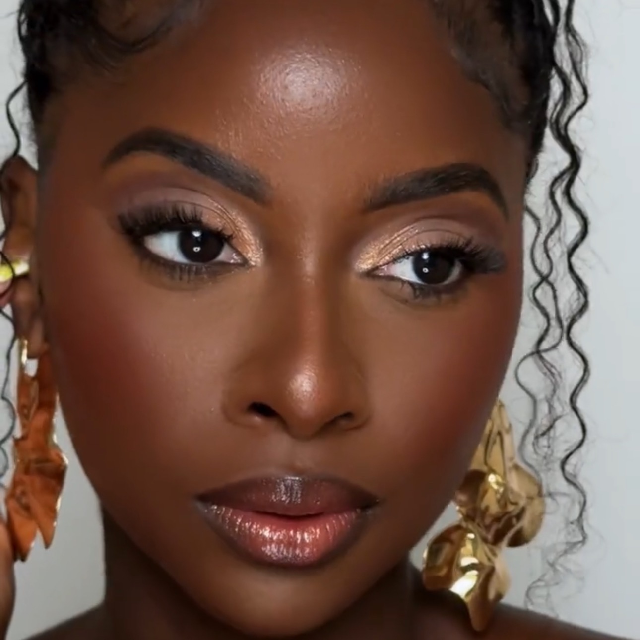 SUNLIT MAKEUP PRODUCT LINKS thumbnail