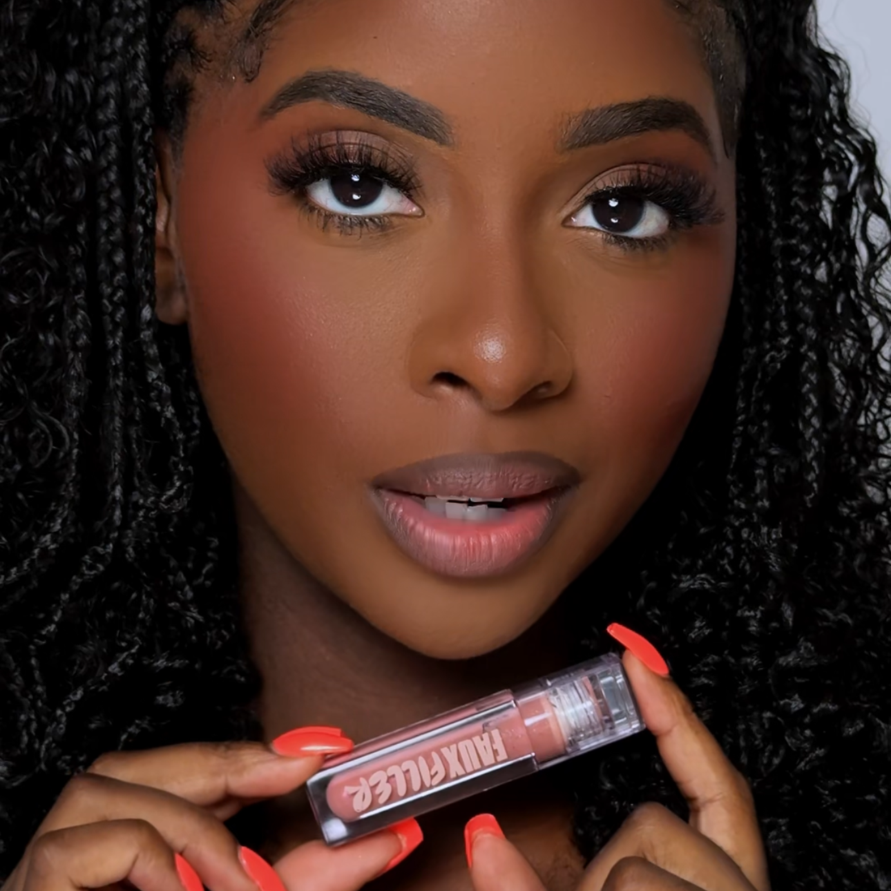 HUDA BEAUTY FAVS thumbnail