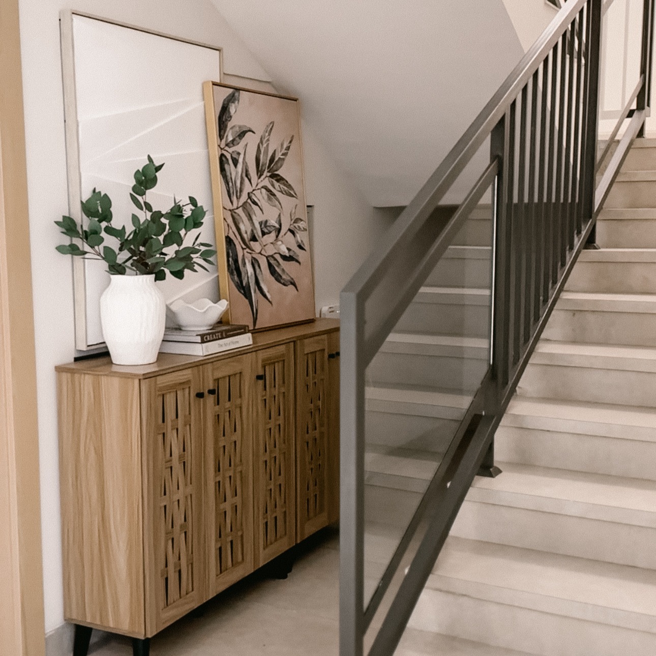 Shoe Cabinet thumbnail