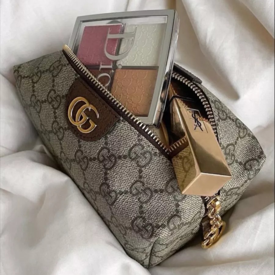 GG makeup pouch thumbnail