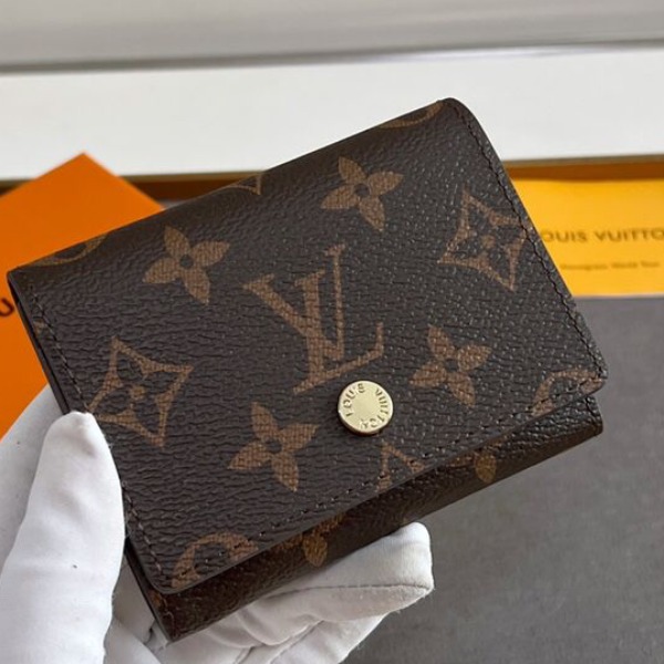 LV wallet thumbnail