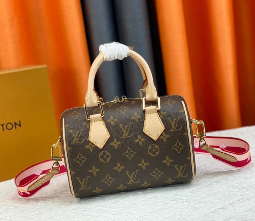 LV speedy thumbnail