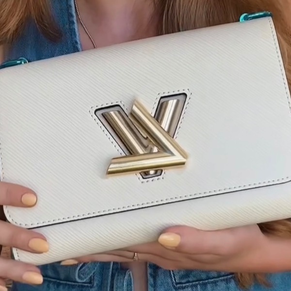 White LV bag thumbnail