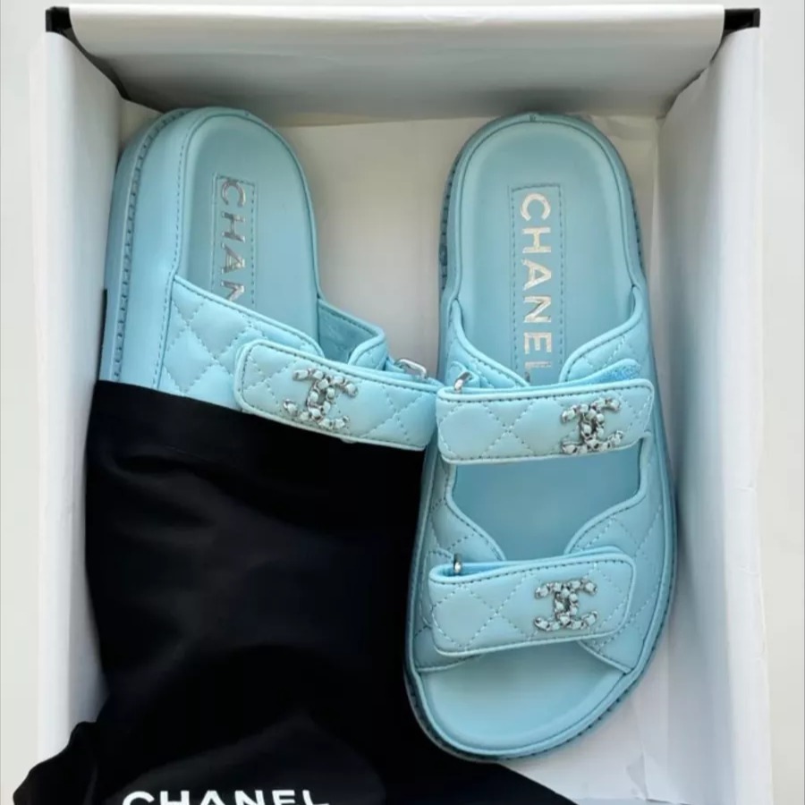 CC sandals thumbnail