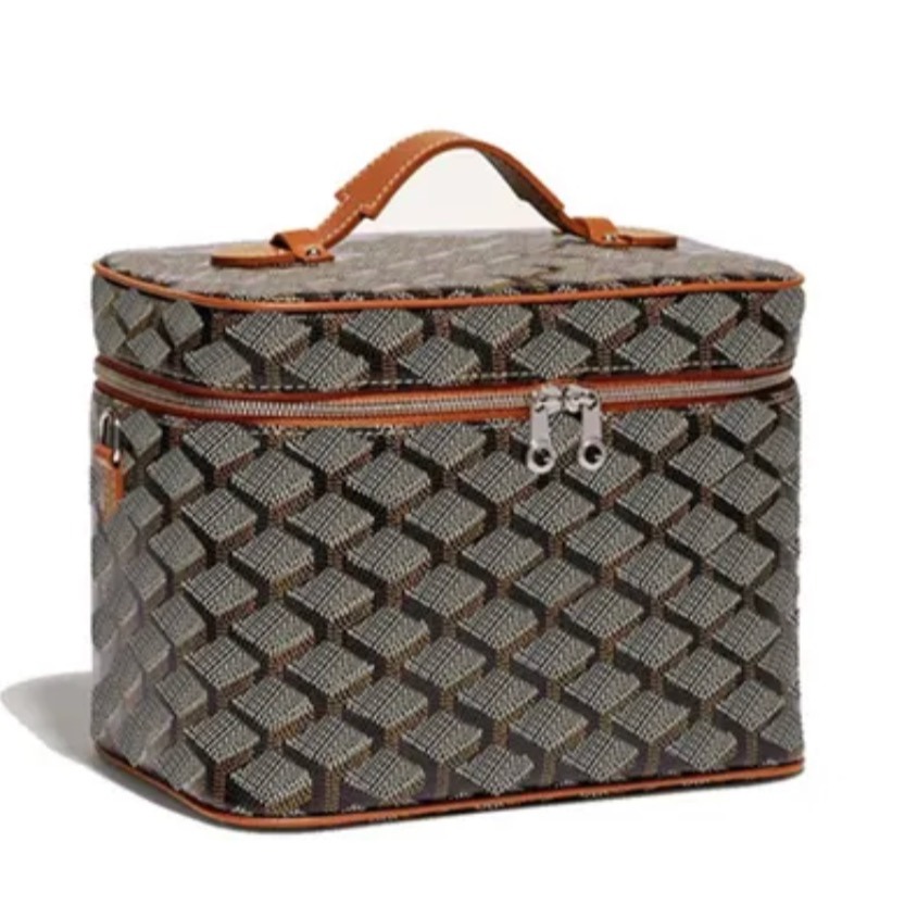 Goyard makeup bag thumbnail