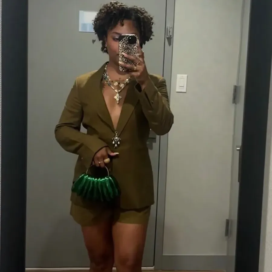 Green Suit Set & Accessories thumbnail