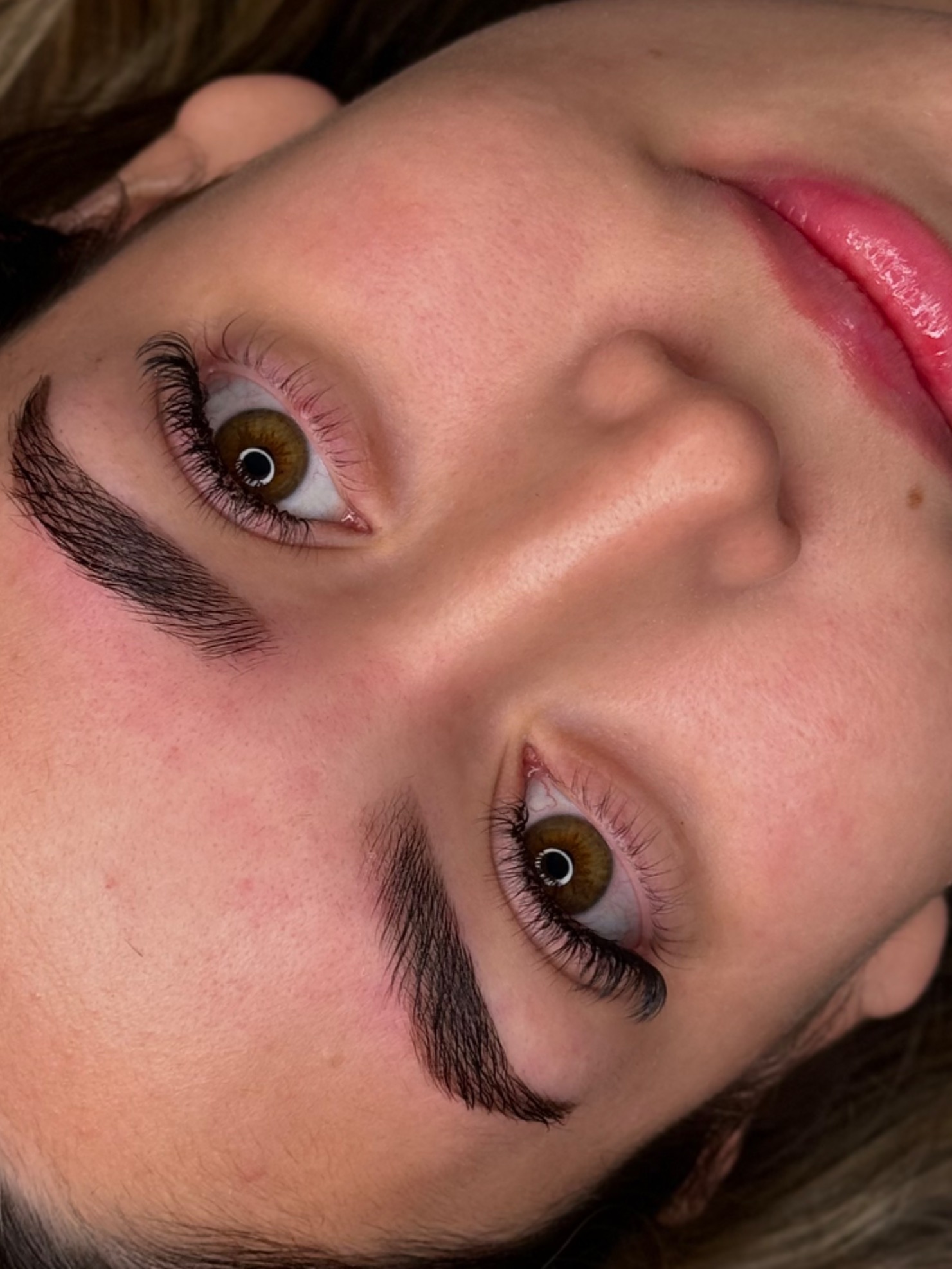 Extensão de cílios  thumbnail