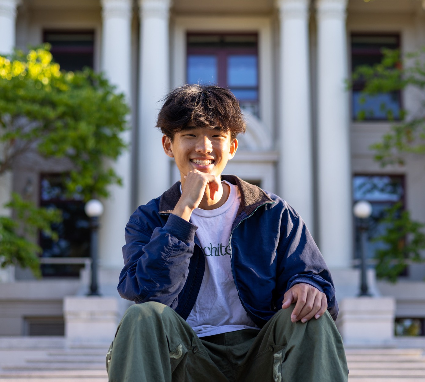 Book Your Senior Portrait thumbnail