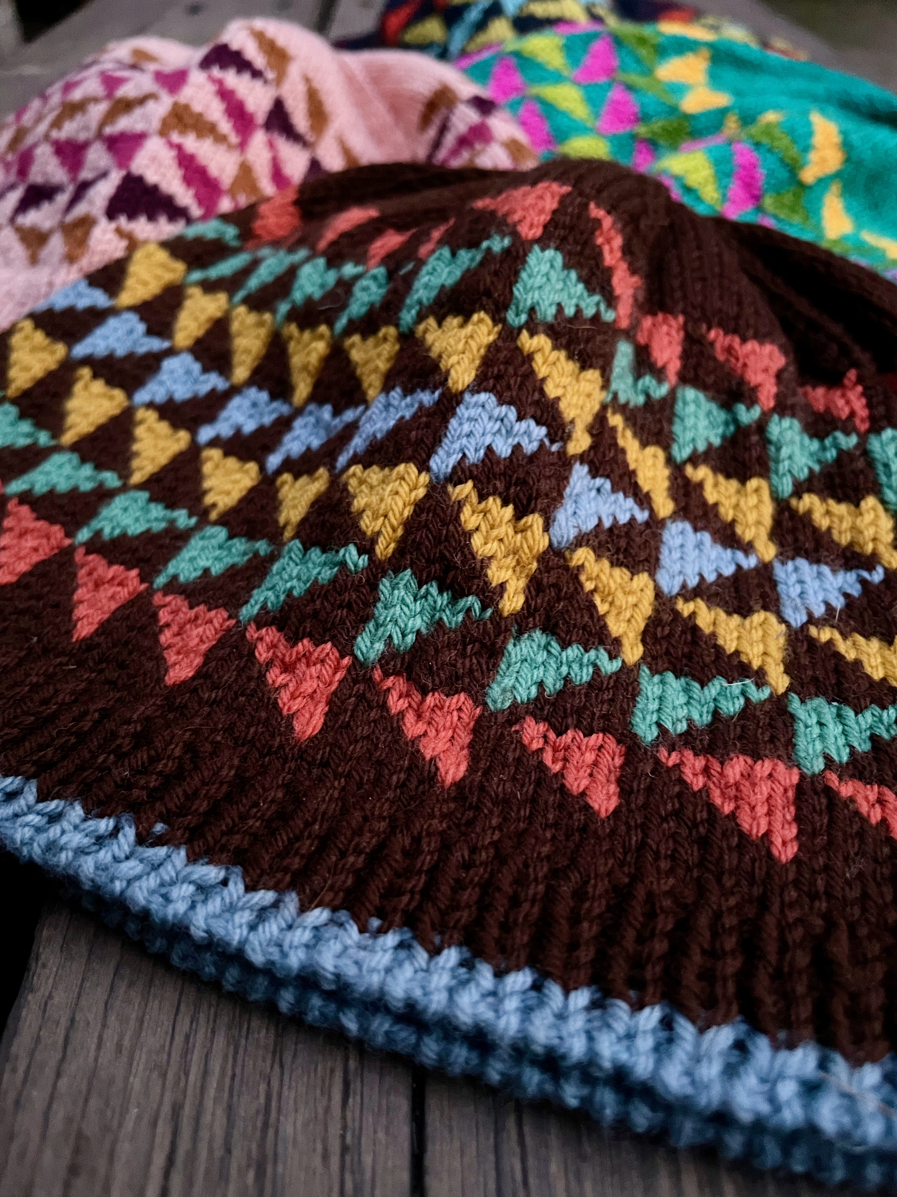 Signal Hat Knitting Pattern thumbnail