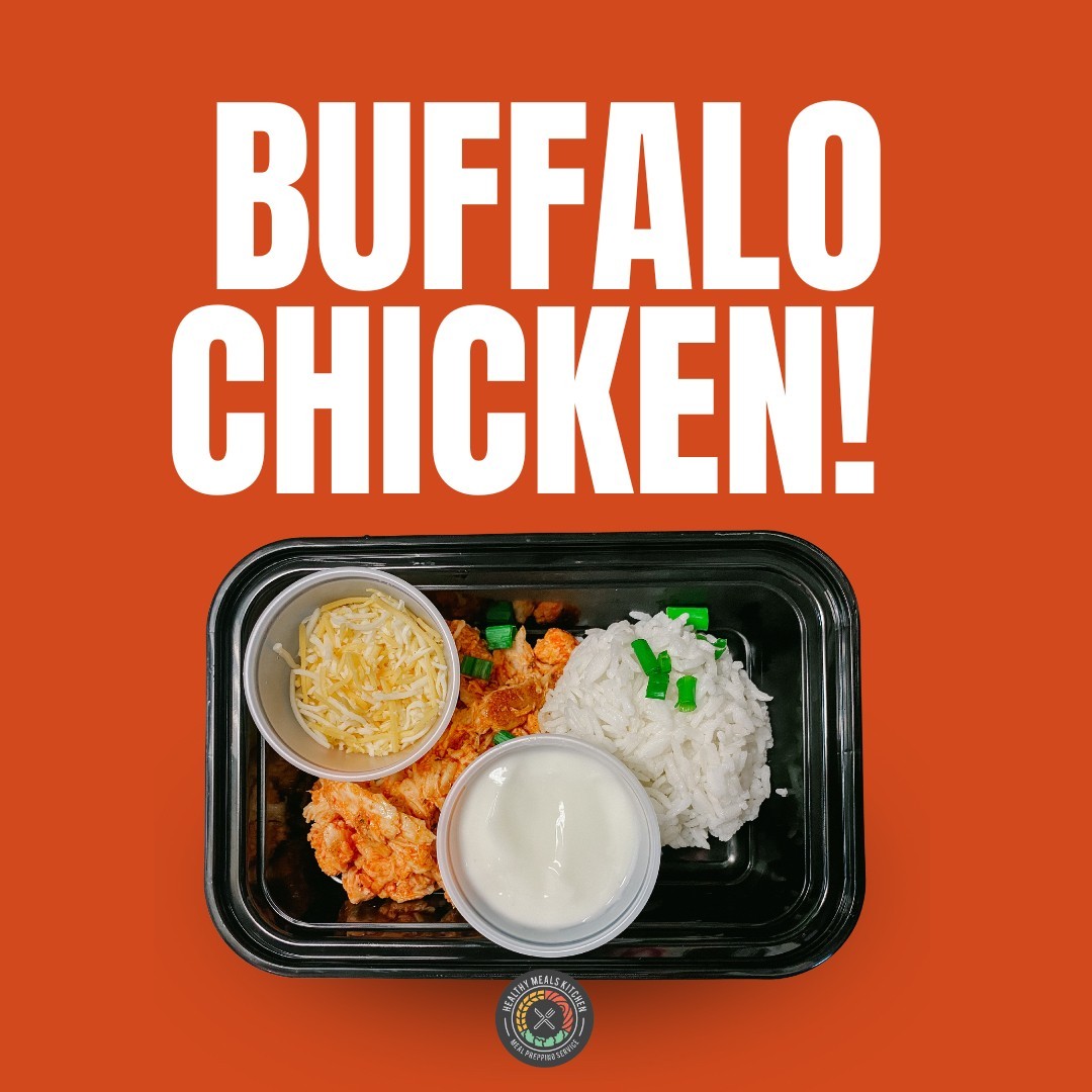 Our buffalo chicken plate is a long time customer favorite 😍 stop by and grab a few meals to try the HMK way! 

#mealpre