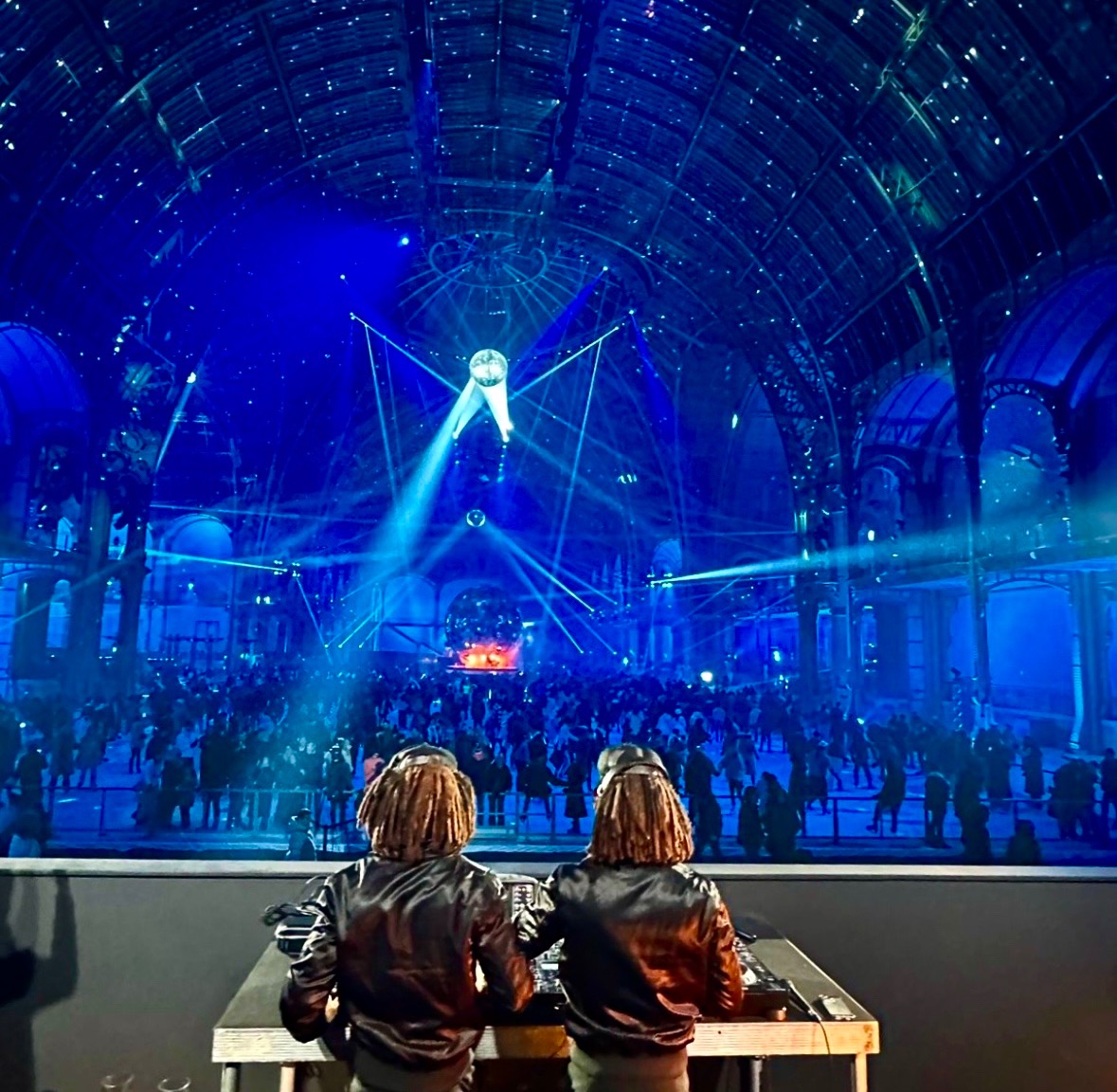 Spotlight  — Doppelganger Paris thumbnail