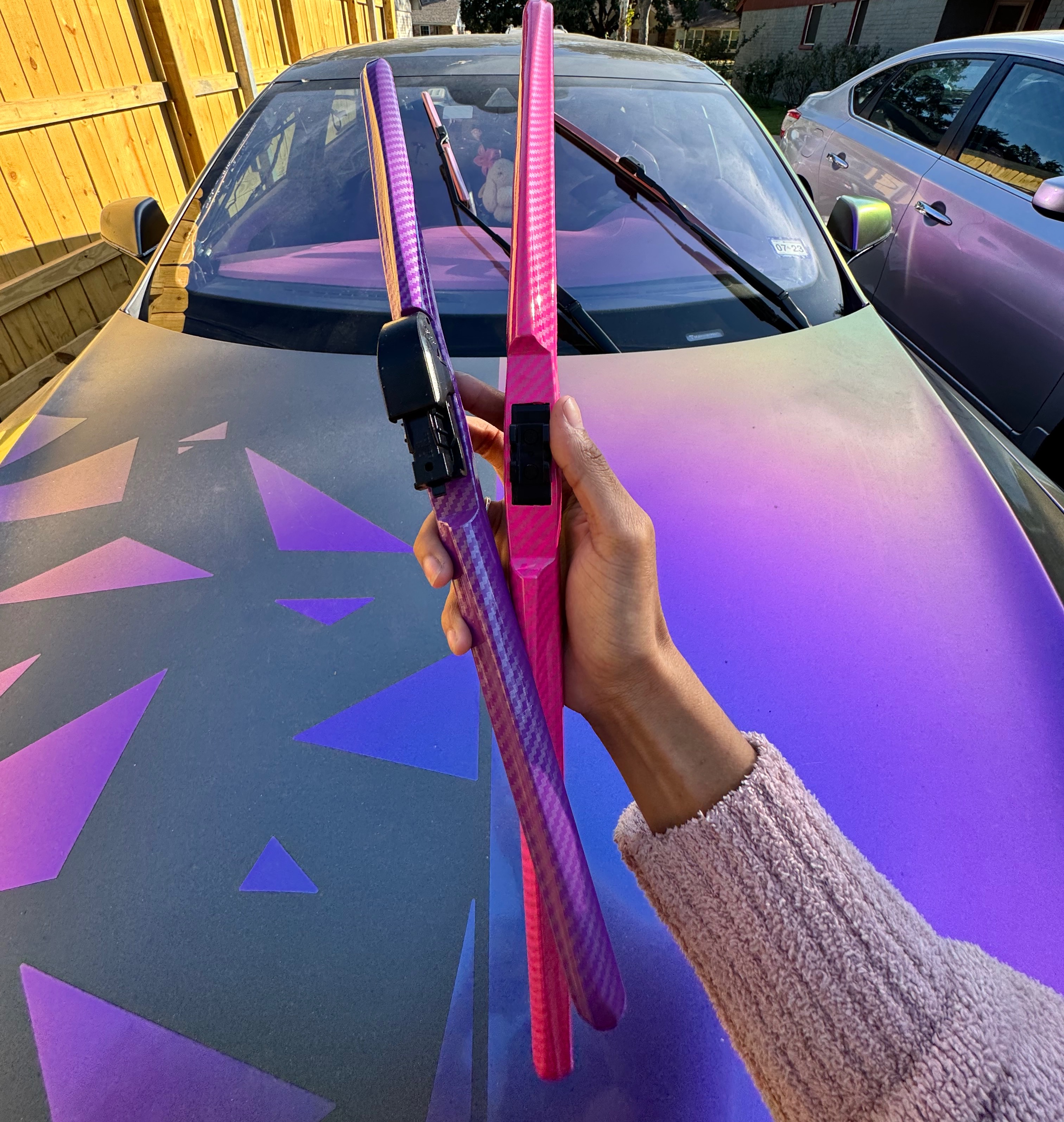 Split windshield wipers💜🩷🎀 thumbnail