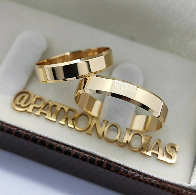 Aliança de Ouro 18k - 4mm thumbnail