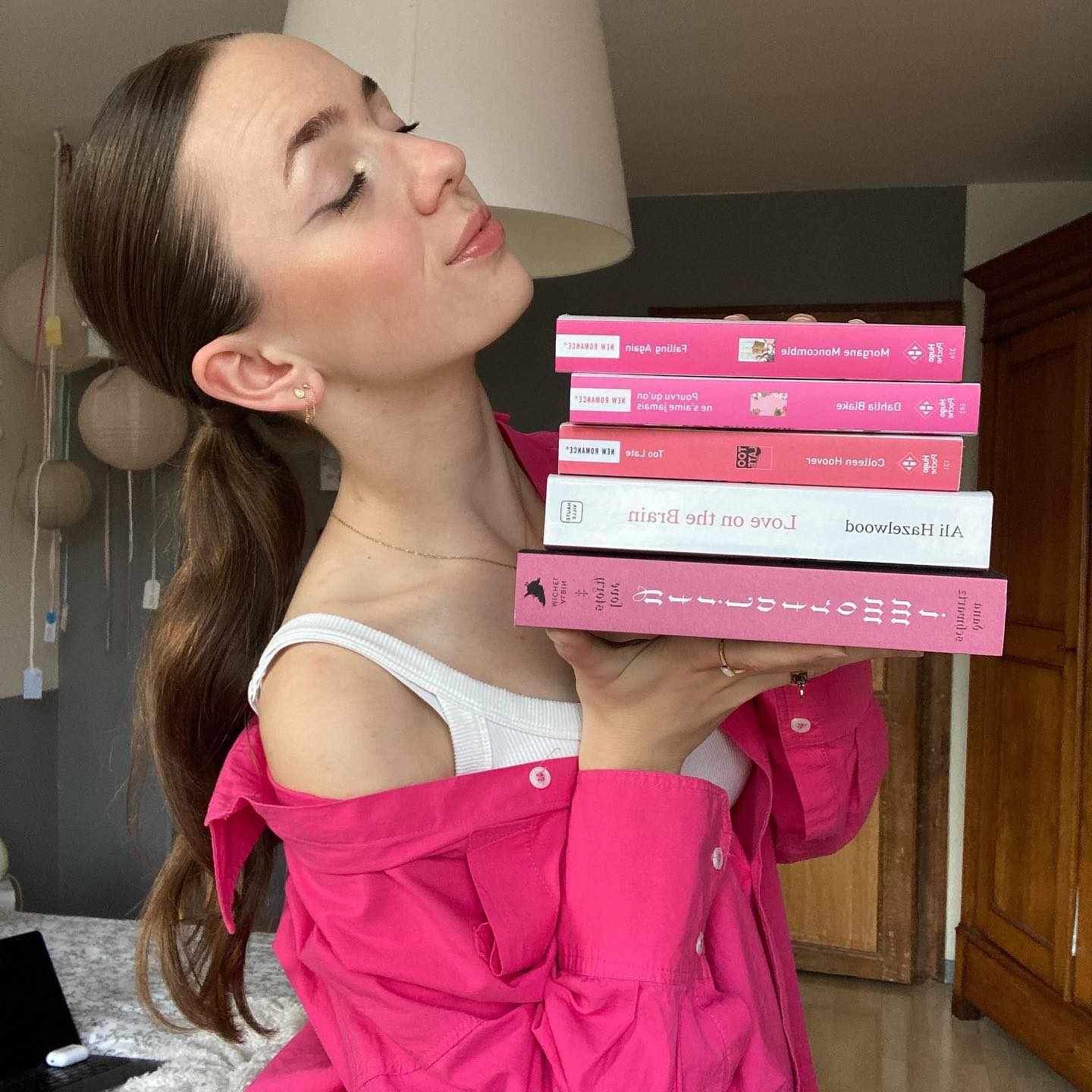 ~ 𝘱𝘪𝘯𝘬 𝘣𝘰𝘰𝘬𝘴 𝘢𝘦𝘴𝘵𝘩𝘦𝘵𝘪𝘤 ~ 🎀