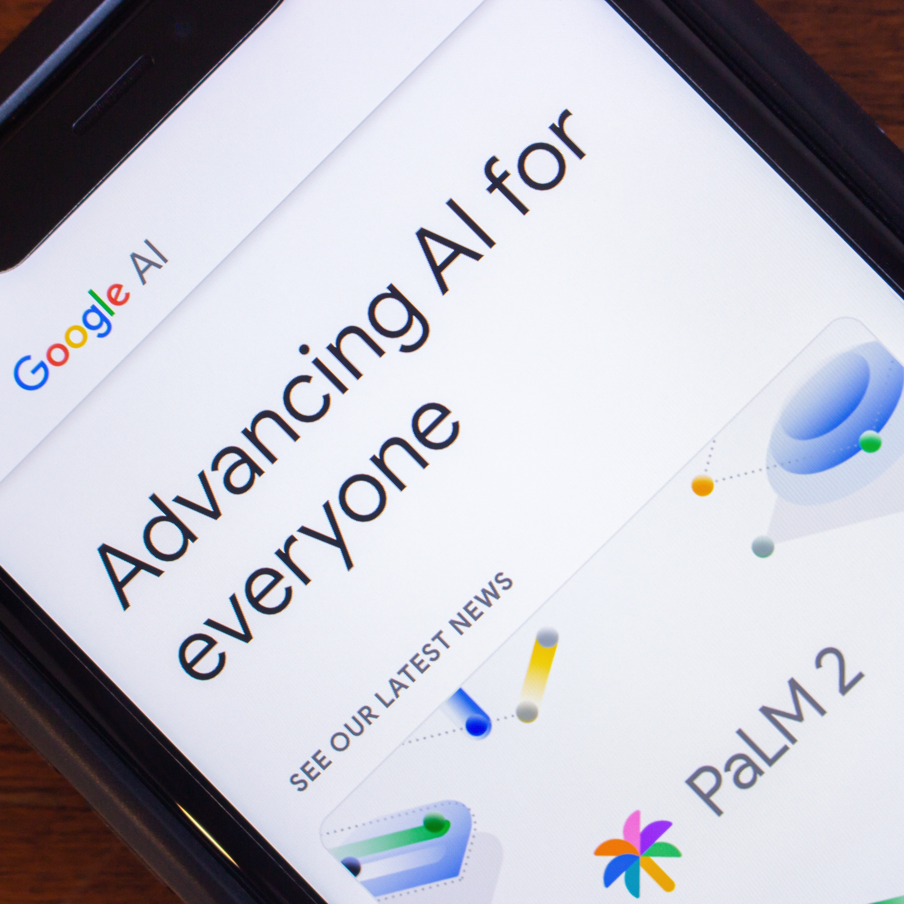 Perché il lancio dell'AI Mode di Google mette in crisi gli editori e le democrazie liberali thumbnail