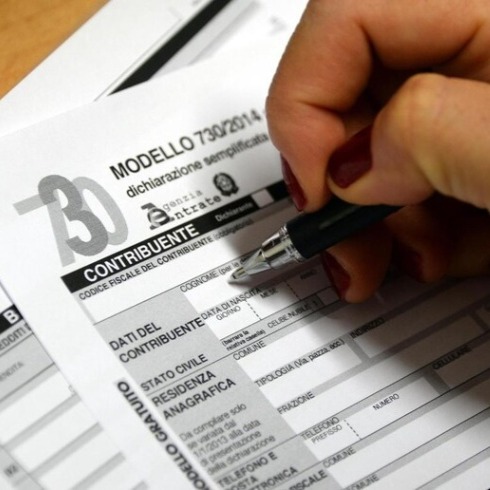 Dichiarazione dei redditi 2026, modello 730 tra conferme e novità: ecco cosa cambia per detrazioni e bonus thumbnail