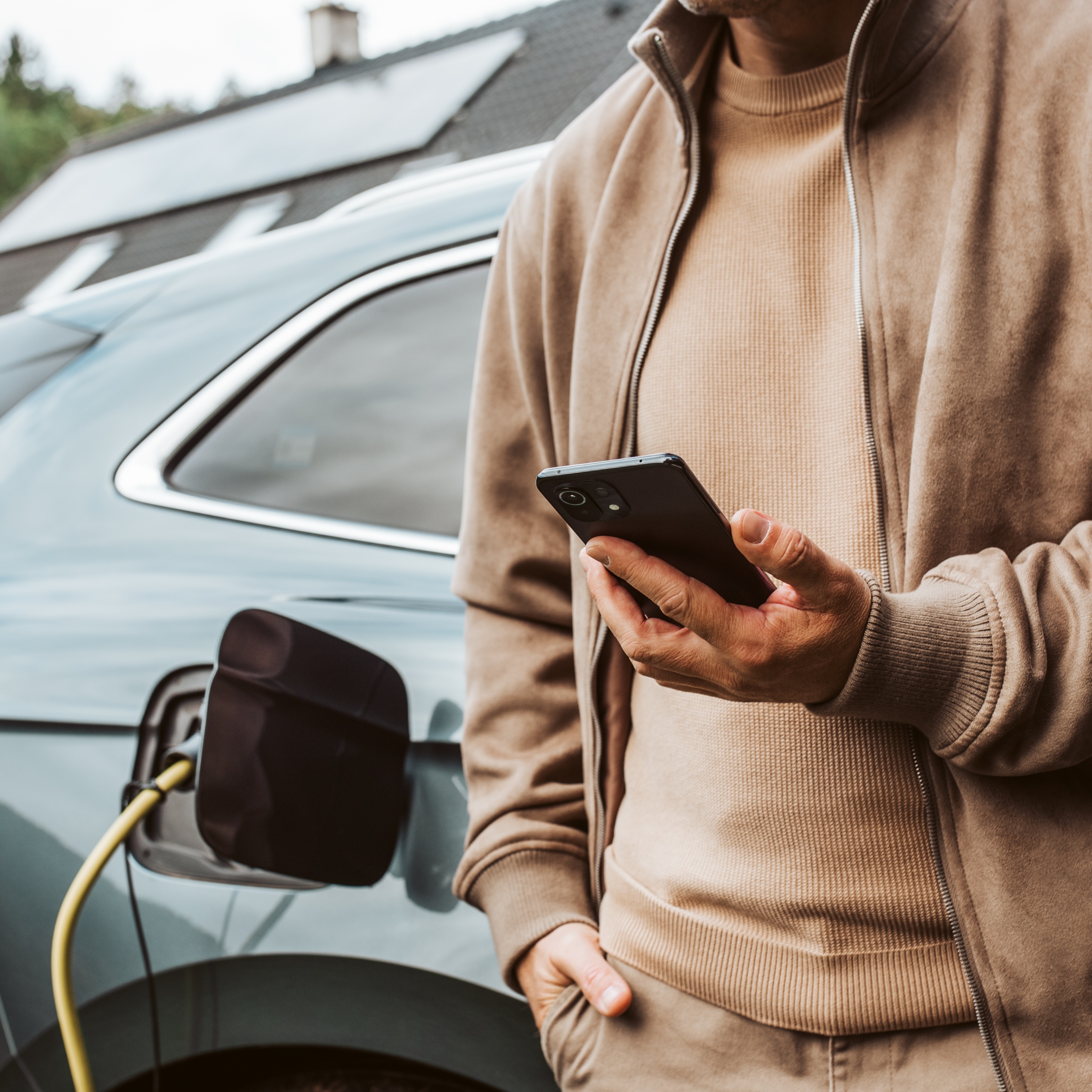 Incentivi auto elettriche: fino a 11mila euro di bonus, ma non per tutti thumbnail