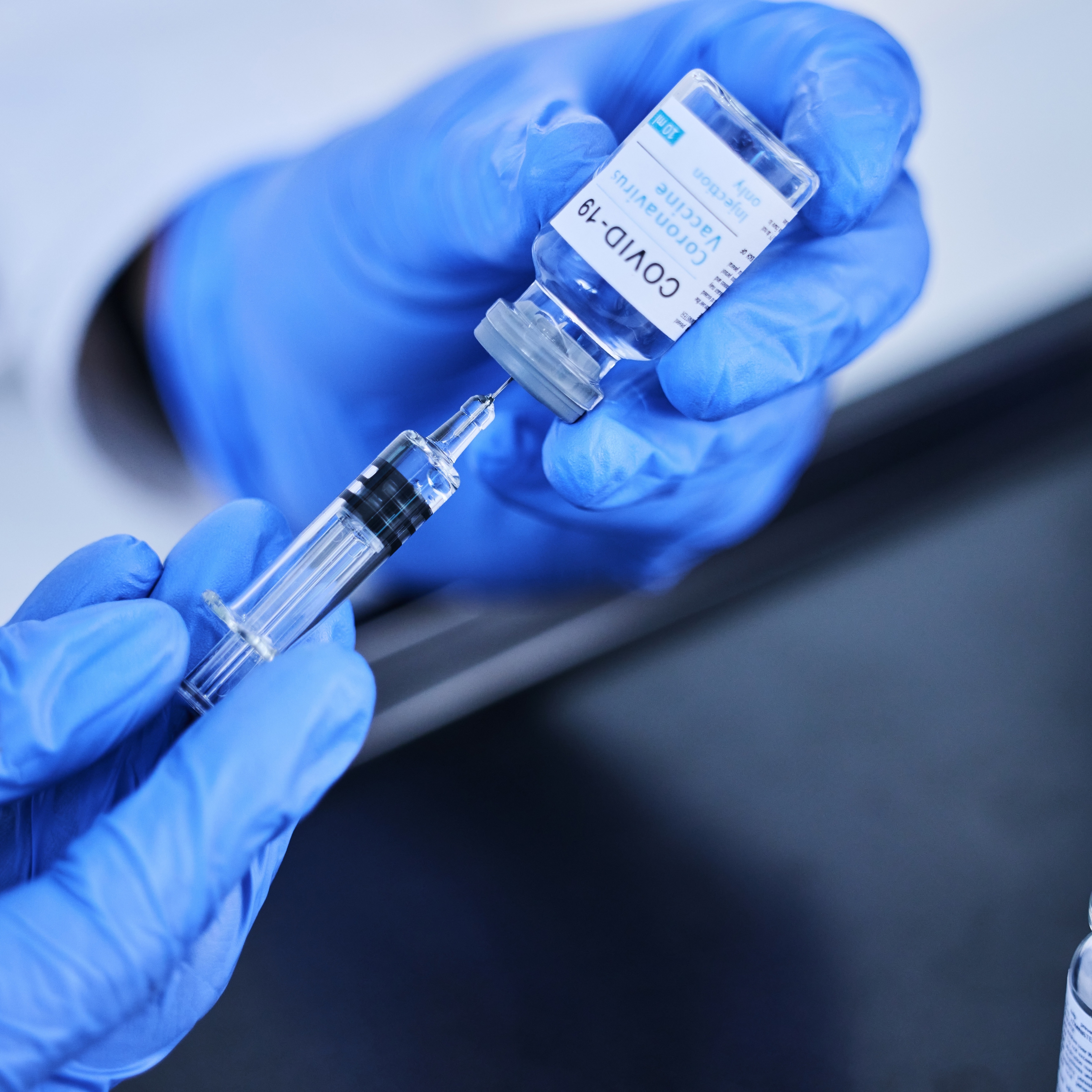 Covid, ecco l’algoritmo italiano che anticipa le varianti: “Così potremo batterlo sul tempo” thumbnail