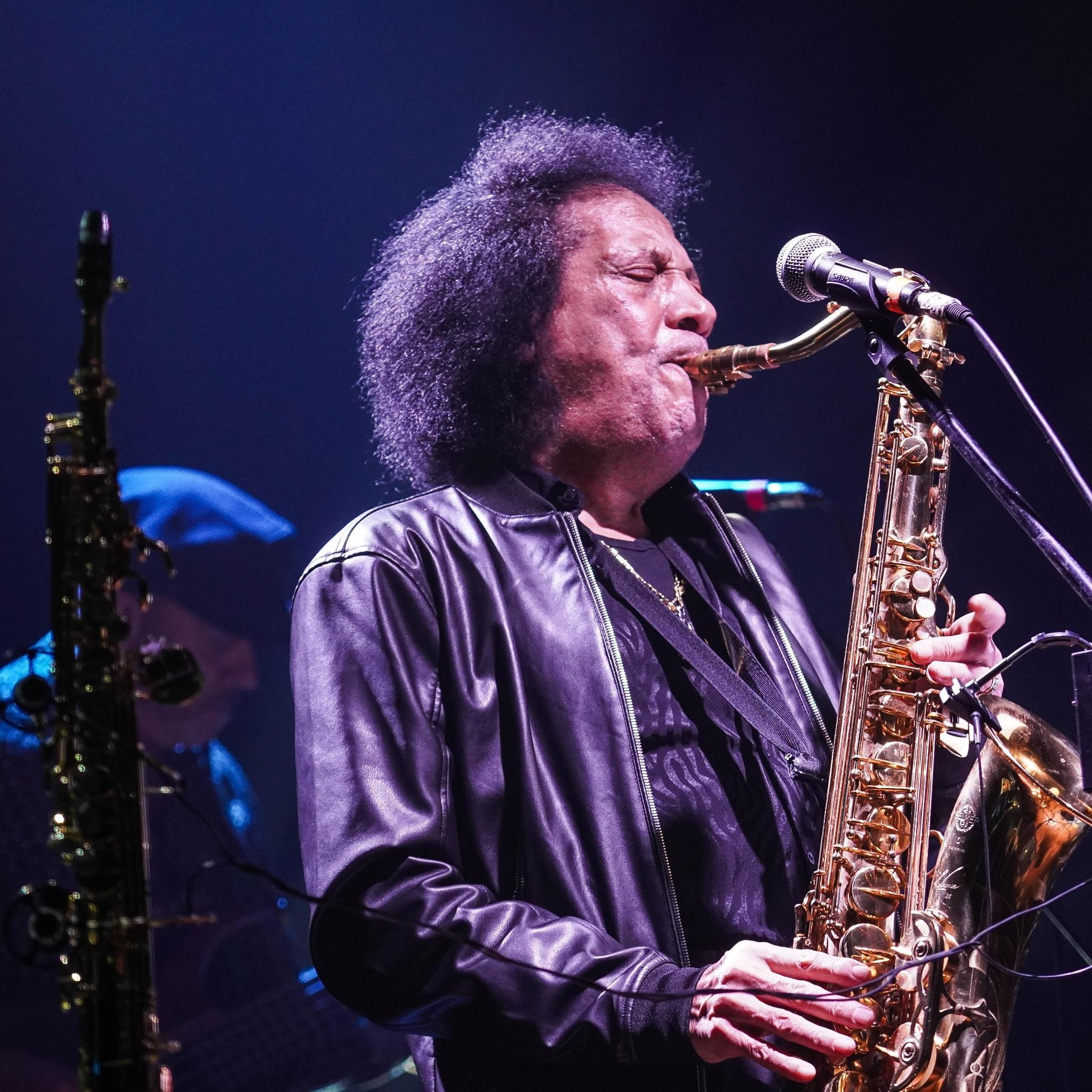 Nero a metà e scopritore di Pino Daniele: addio a James Senese, re del Neapolitan Power thumbnail