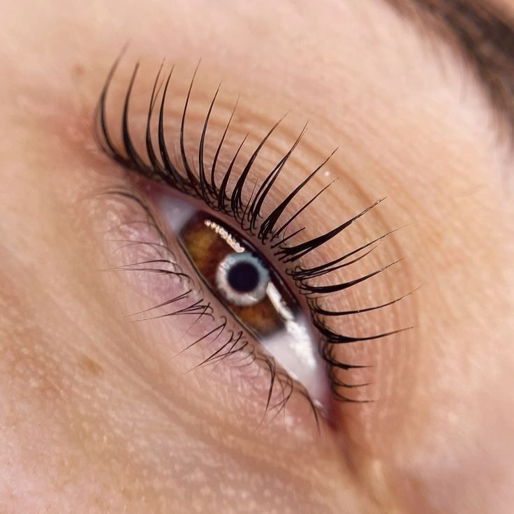 Lash lifting thumbnail