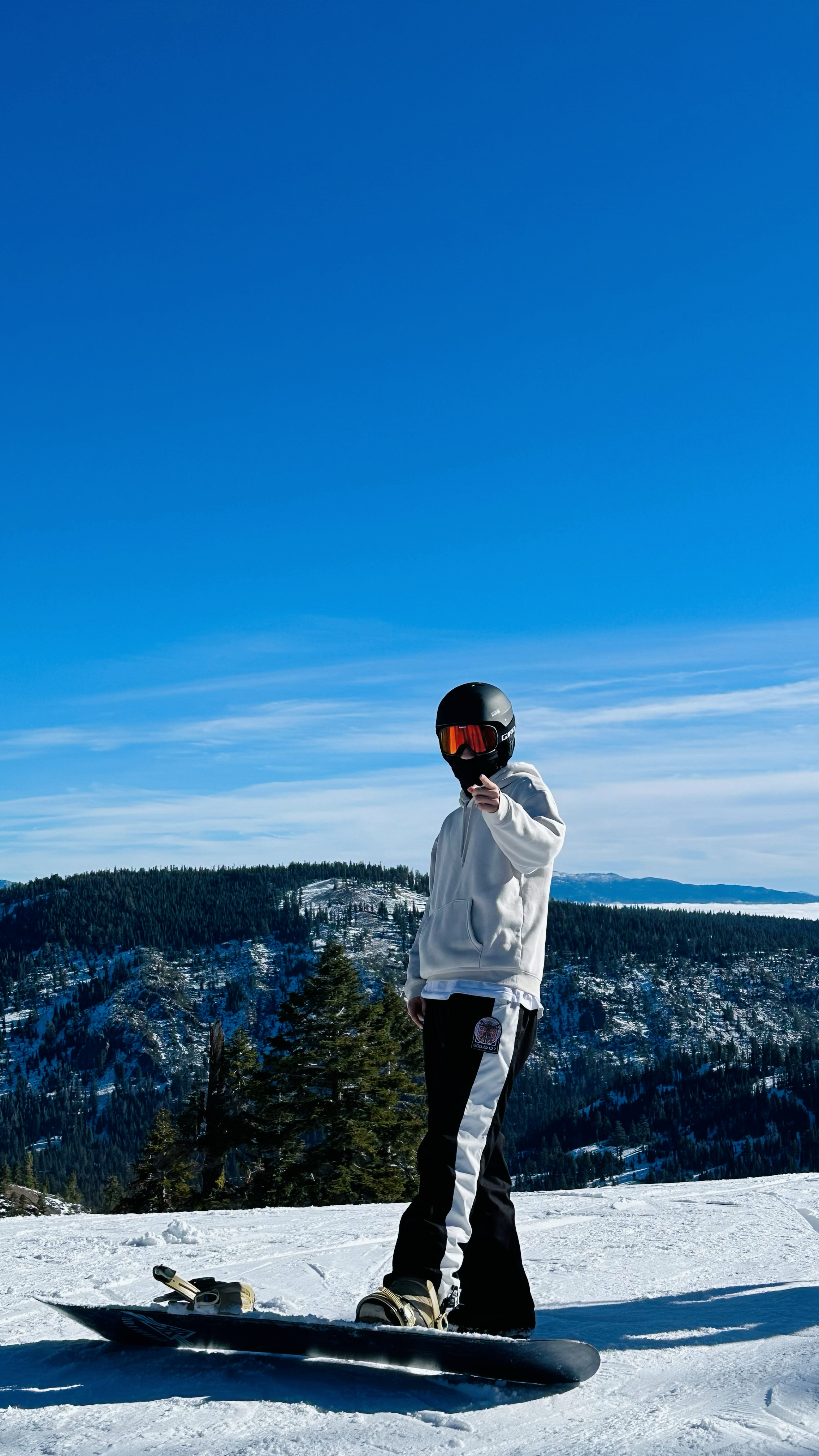 Lake Tahoe Snowboarding  thumbnail