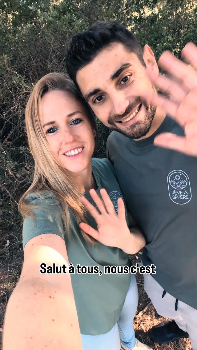 ✨ Ça y est, on se lance ! 🌍✈️
Nous partons pour nos premières destinations : Bali et le Vietnam, à la rencontre de fami