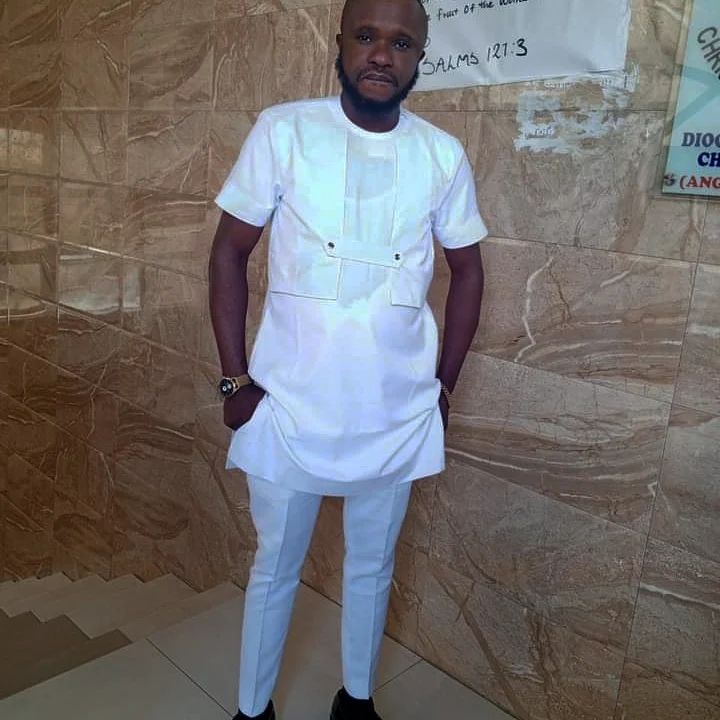 look smart on your white kaftan....