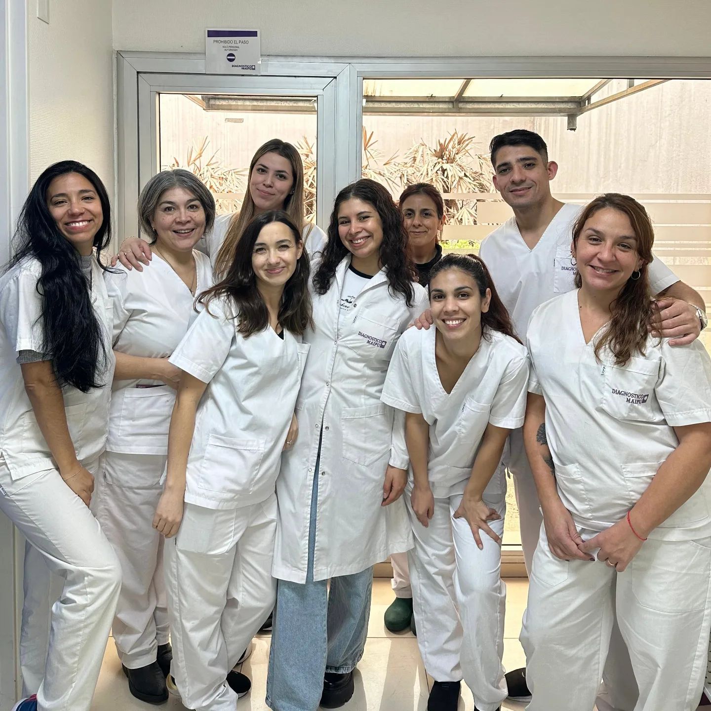 ¡Feliz Día del Bioquímico! 👩🏻‍🔬👨🏻‍🔬

Les presentamos con orgullo a parte del increíble equipo de bioquímicas en Diagnóst