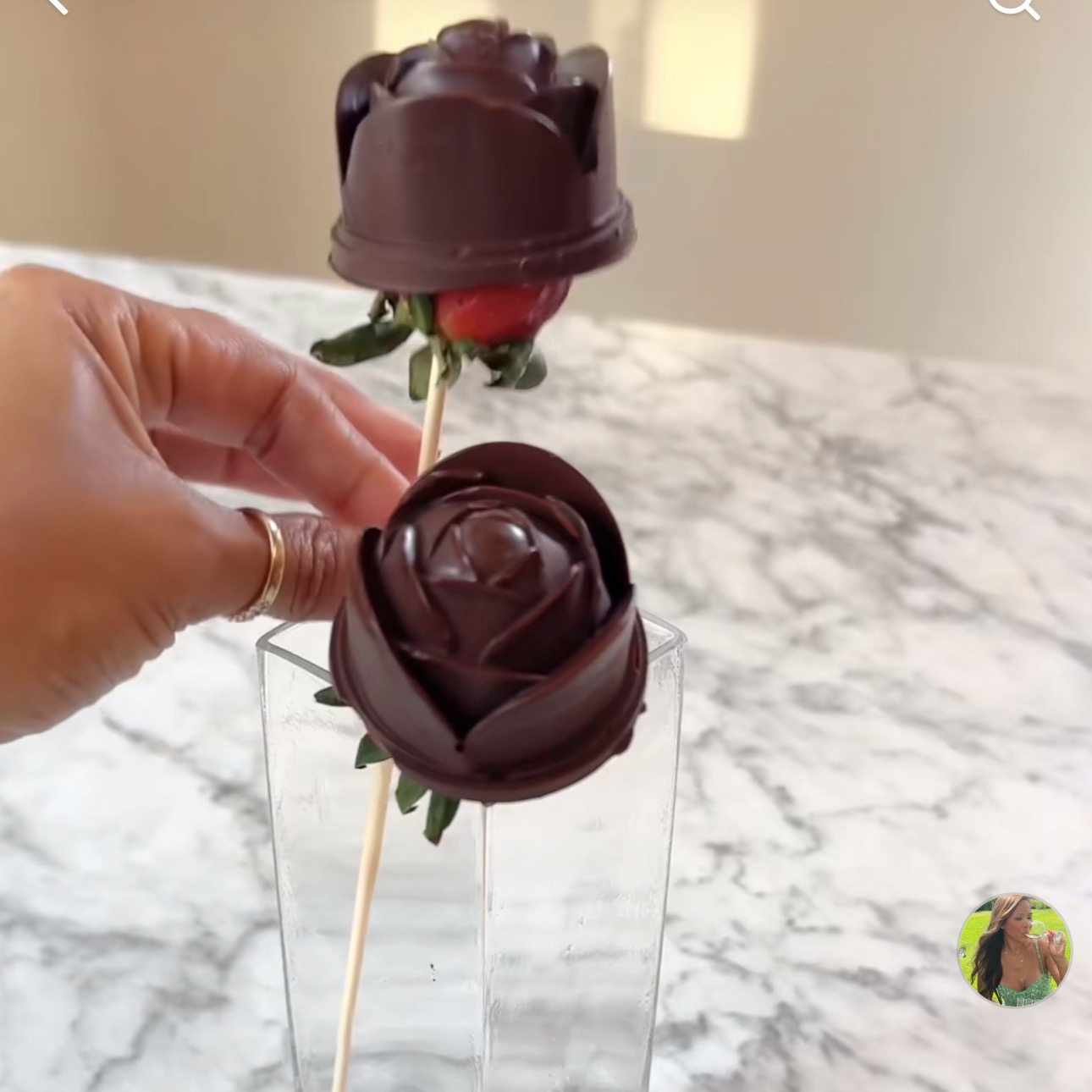 Chocolate Roses Mold thumbnail