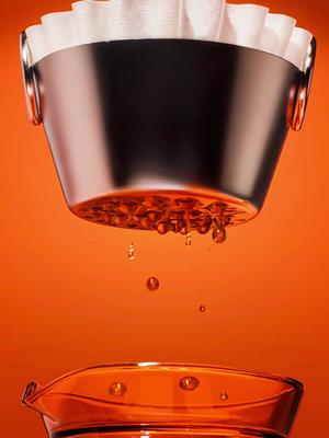 This double walled pitcher is the newest addition to the Slow System. It's a beautiful product so I had to do a fun shoo