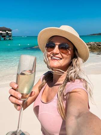 Download FREE Air Travel Guide and start traveling like a pro! thumbnail