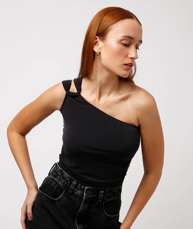 Blusa preta ombro só — cod consultora 🏷️ BINUNESS  thumbnail